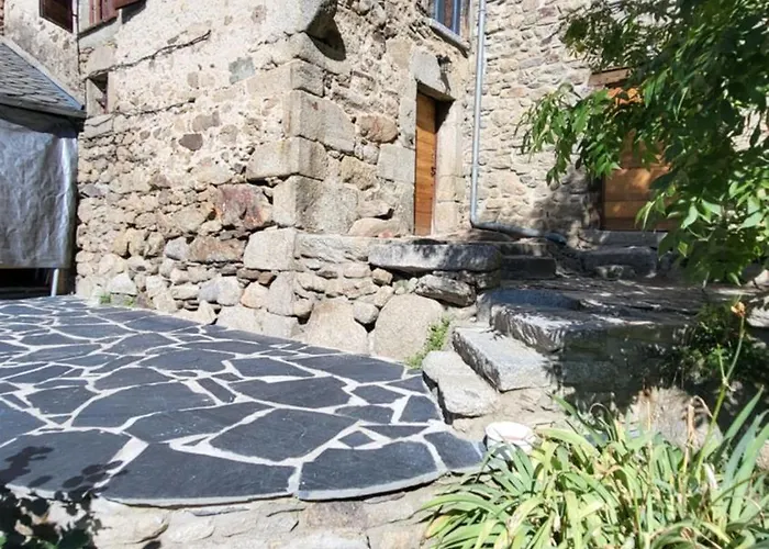 Mimi Fanguet's House 1696 Dorres