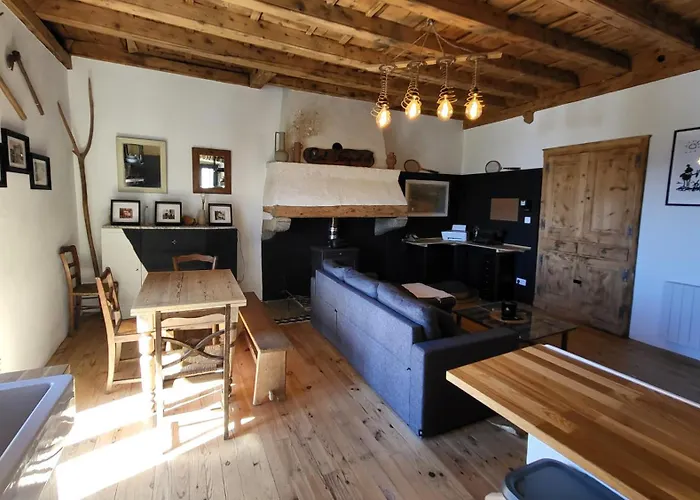 Mimi Fanguet's House 1696